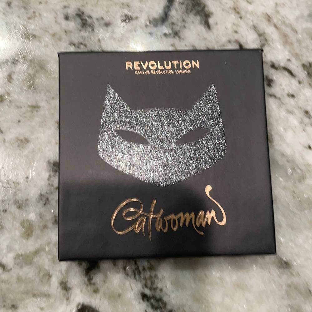 DC x Revolution Catwoman highlighter